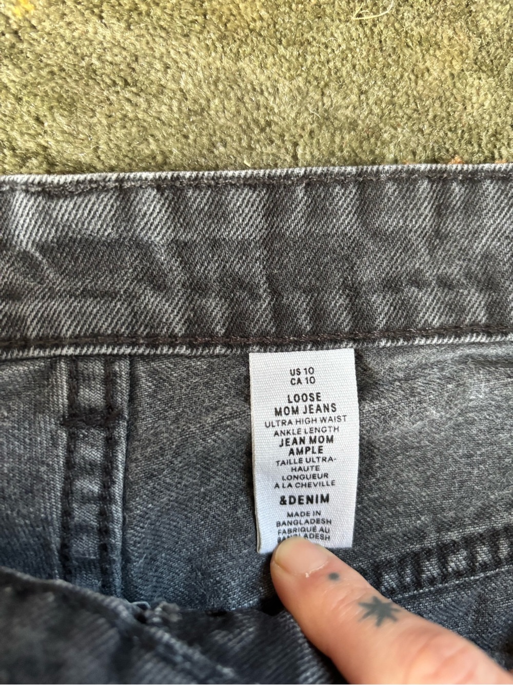High Rise Ankle Mom Jeans - Picture 2 of 5